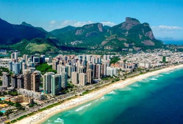 Verão no Brasil: Melhores destinos para aproveitar o calor