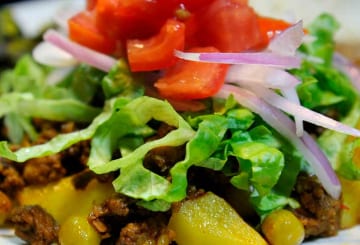 Comida boliviana: história, principais pratos e dicas de viagem Comida boliviana: história, principais pratos e dicas de viagem