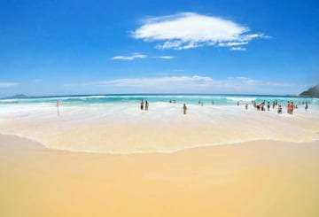Conheça as 12 melhores praias do Espírito Santo