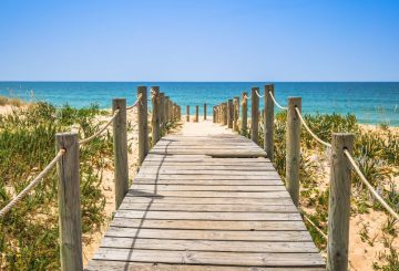 Conheça as 15 melhores praias de nudismo no exterior e algumas regras!