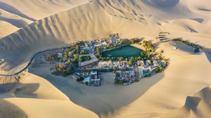Huacachina: um paraíso peruano em meio às dunas Huacachina: um paraíso peruano em meio às dunas