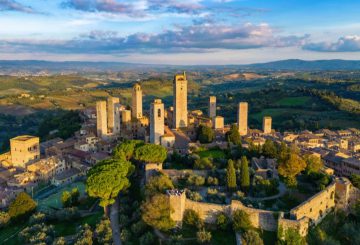 San Gimignano: símbolo da era medieval em meio a Toscana 